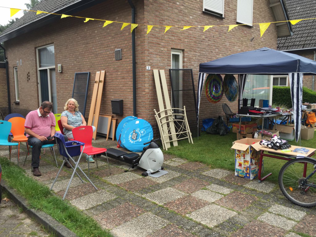 Garagesale (5)